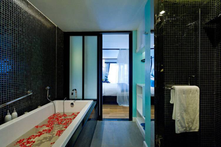 Wave Hotel