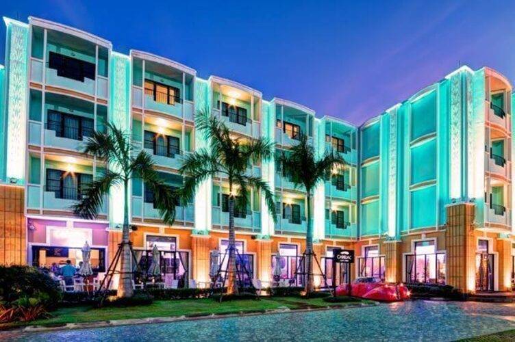 Wave Hotel