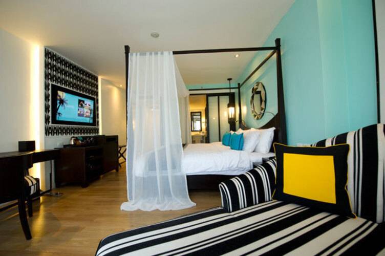 Wave Hotel