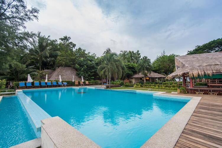 Twin Bay Resort