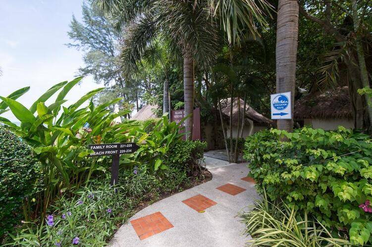 Twin Bay Resort