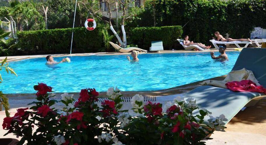 Tuncer Garden Hotel