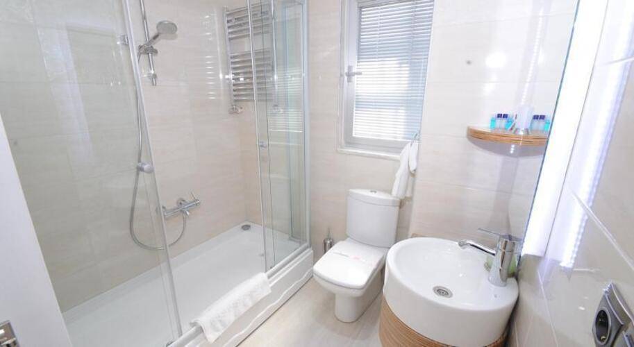 The Marions Suite