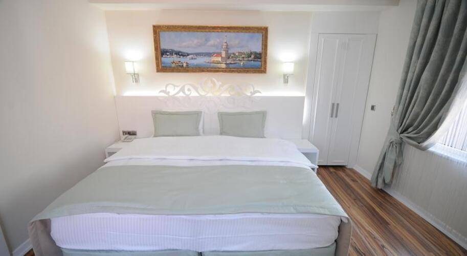 The Marions Suite