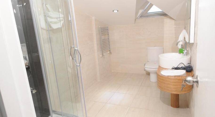 The Marions Suite
