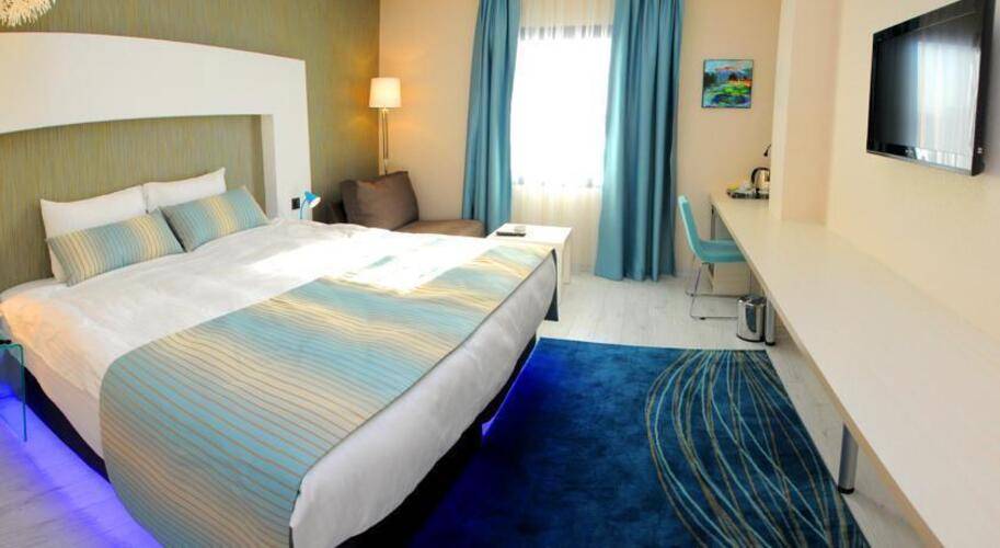 Tempo Hotel 4