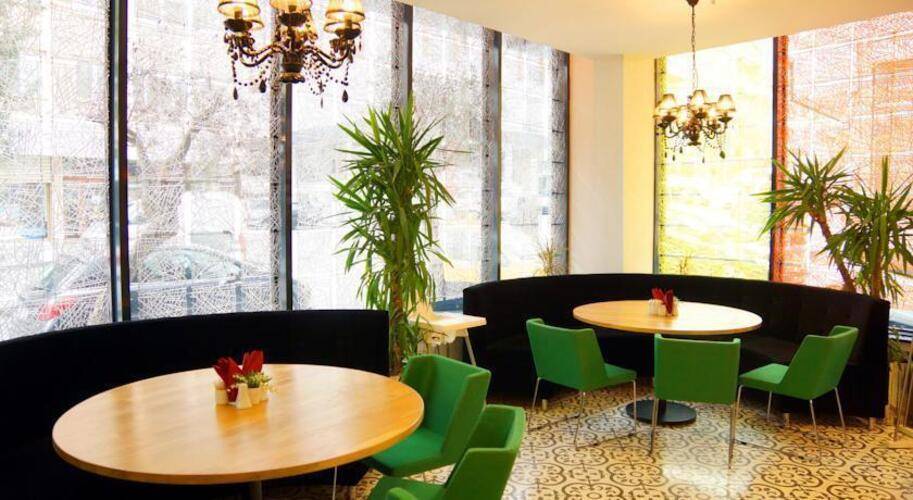 Tempo Hotel 4