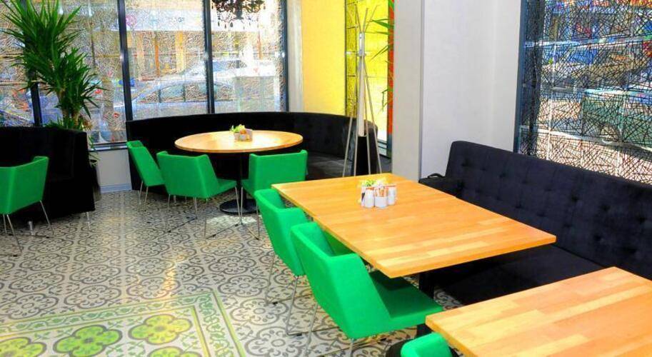 Tempo Hotel 4