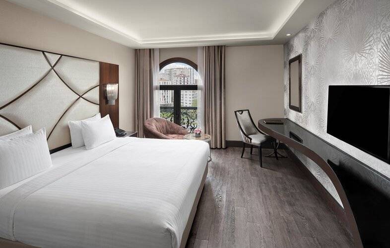Doubletree By Hilton Istanbul Esentepe (Ex. Biz Cevahir Hotel)