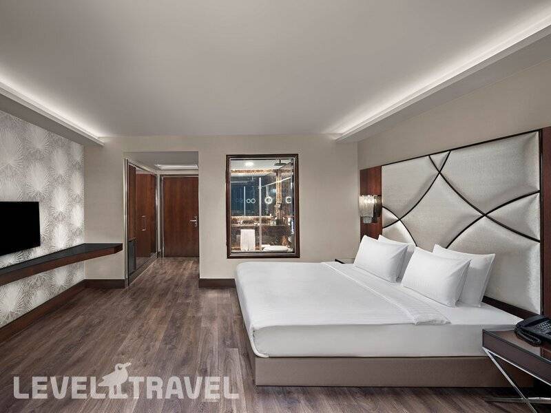 Фотография Doubletree By Hilton Istanbul Esentepe (Ex. Biz Cevahir Hotel)