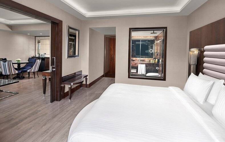 Doubletree By Hilton Istanbul Esentepe (Ex. Biz Cevahir Hotel)