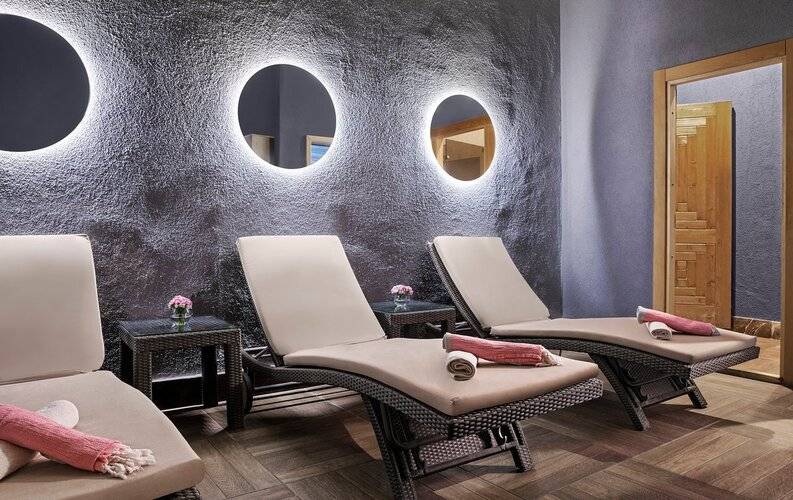 Doubletree By Hilton Istanbul Esentepe (Ex. Biz Cevahir Hotel)