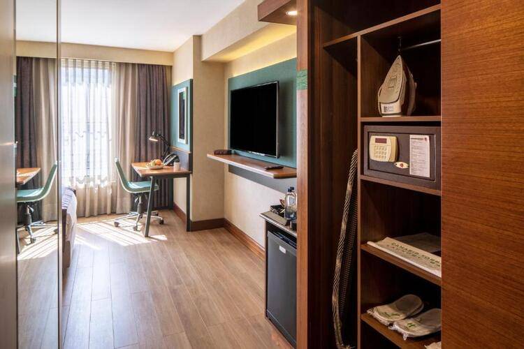 Holiday Inn Istanbul Sisli Hotel