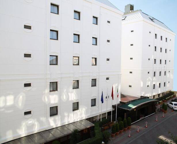 Gunes Hotel Merter