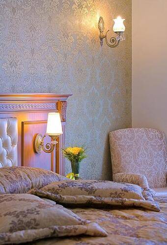 Acra Hotel
