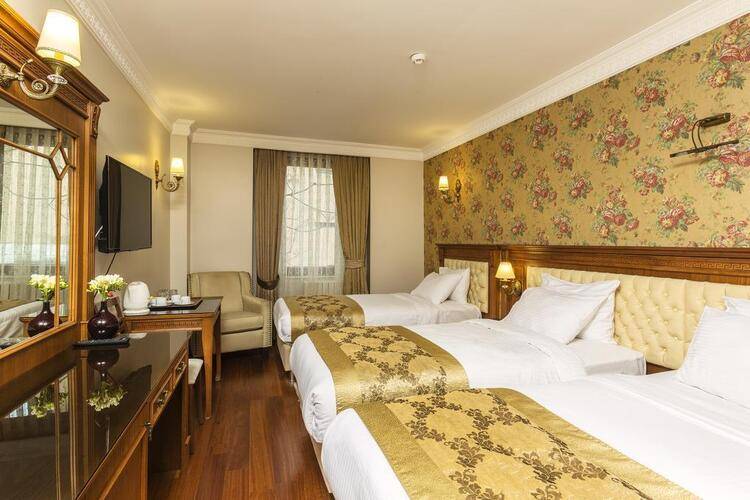 Acra Hotel