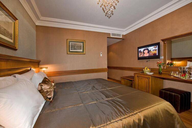 Ferman Hotel Old City