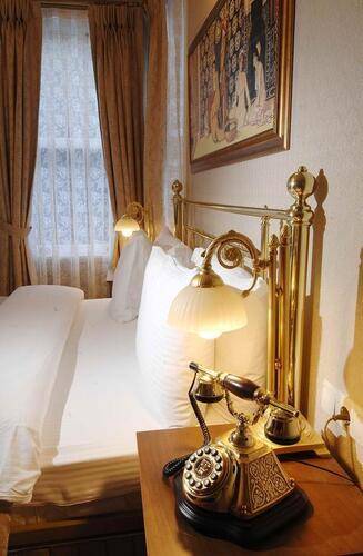 Darussaade Hotel