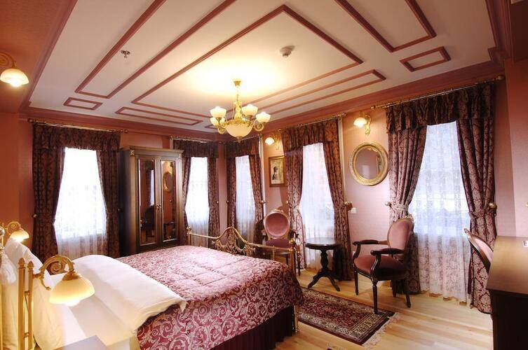 Darussaade Hotel