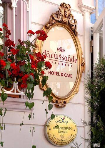 Darussaade Hotel
