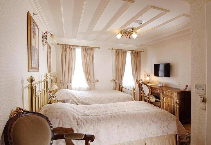 Darussaade Hotel