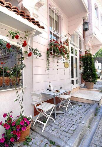Darussaade Hotel