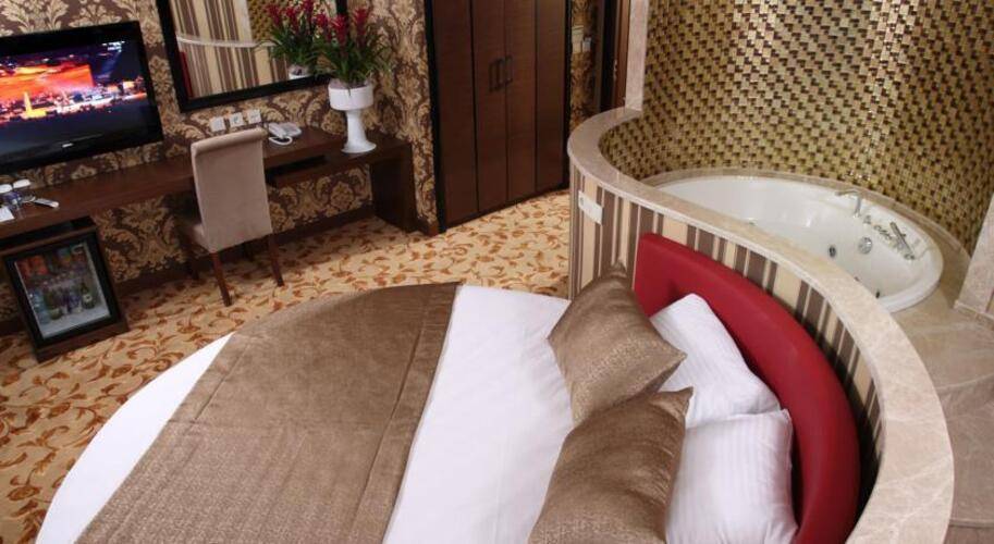 Asia City Hotel