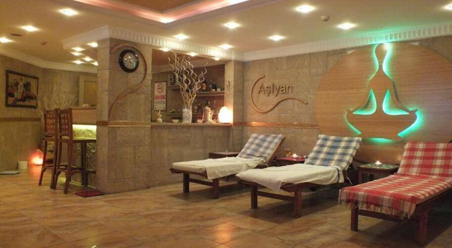 Grand Asiyan Hotel