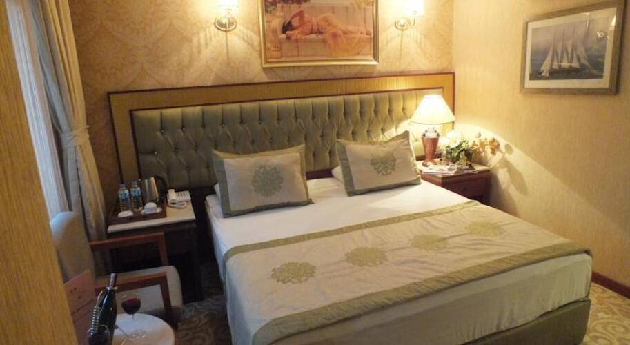 Grand Asiyan Hotel