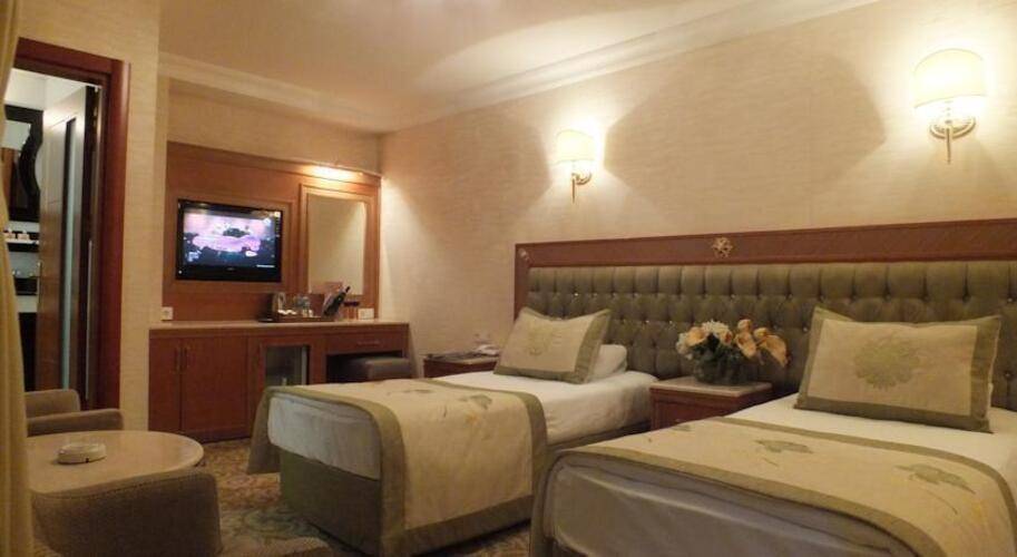 Grand Asiyan Hotel