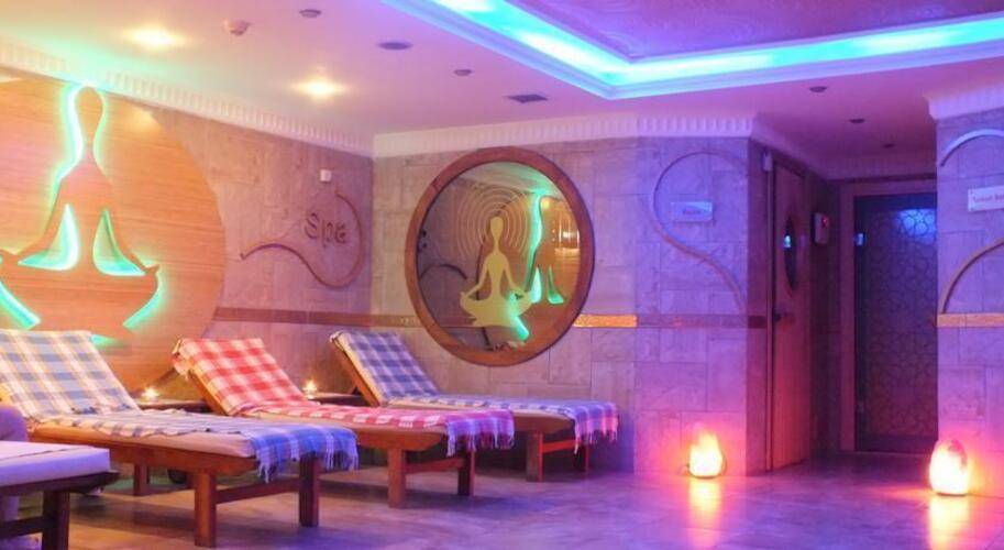 Grand Asiyan Hotel