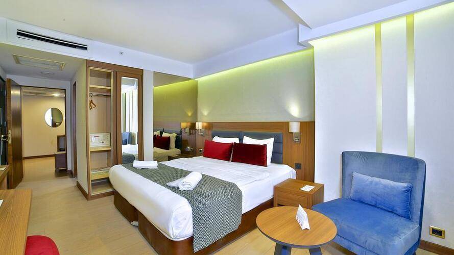 Zimmer Bosphorus Hotel