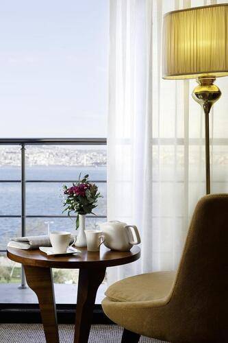 Zimmer Bosphorus Hotel
