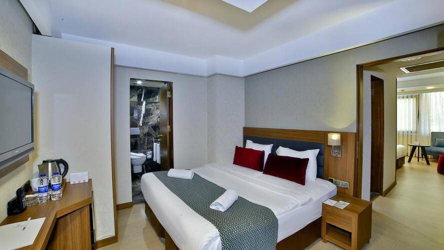 Zimmer Bosphorus Hotel