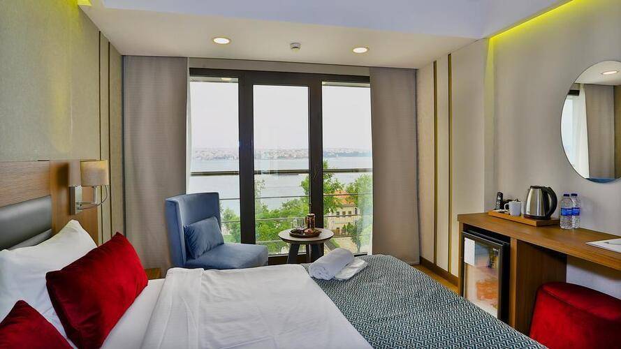 Zimmer Bosphorus Hotel
