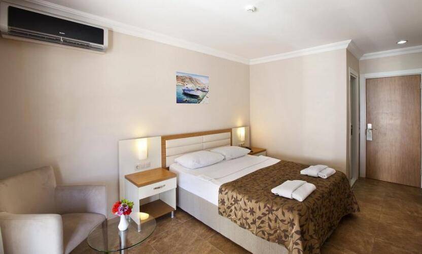 Risa Hotel