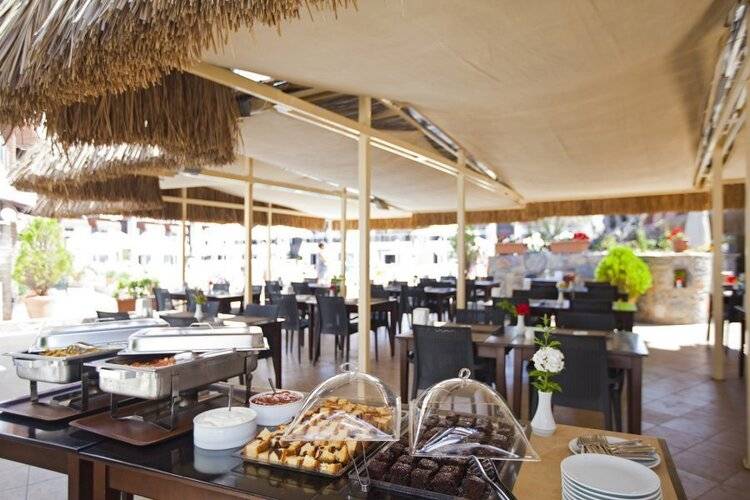 Risa Hotel