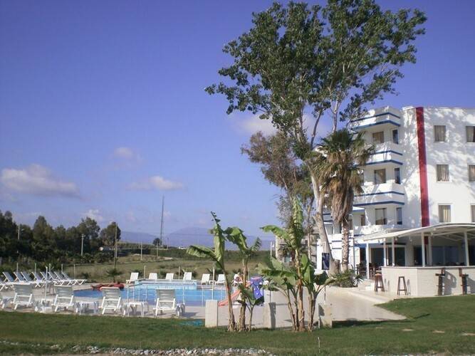 Skys Hotel