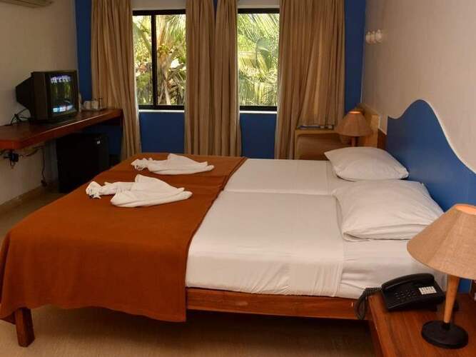Casa Blanca Beach Resort