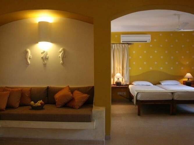Casa Blanca Beach Resort