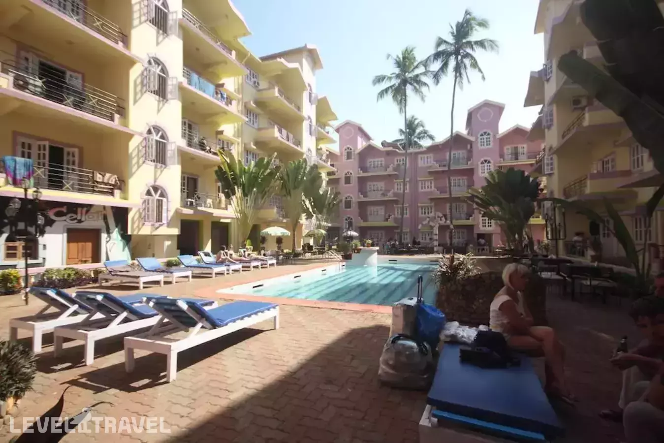 Jarr`S Renton Manor (Ex. Sodders Renton Manor)