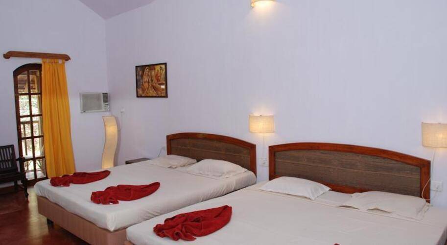 Sea Breeze Inn Resort