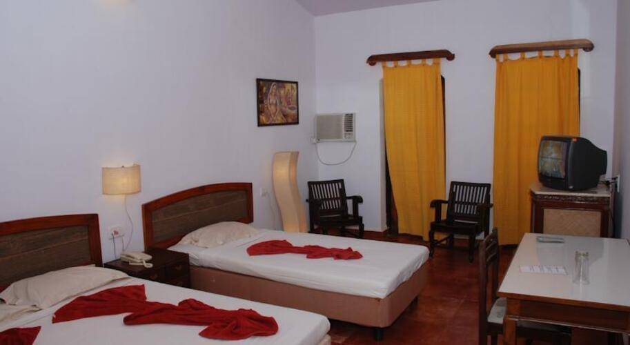 Sea Breeze Inn Resort