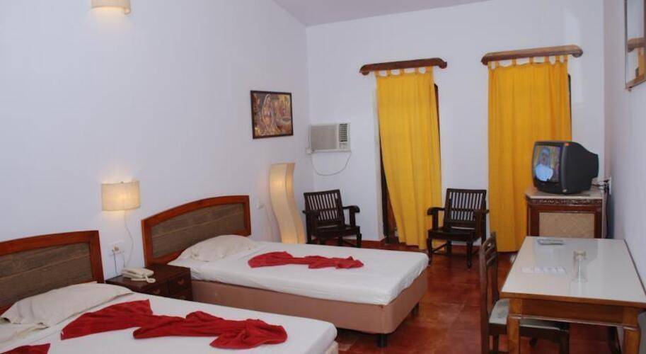 Sea Breeze Inn Resort