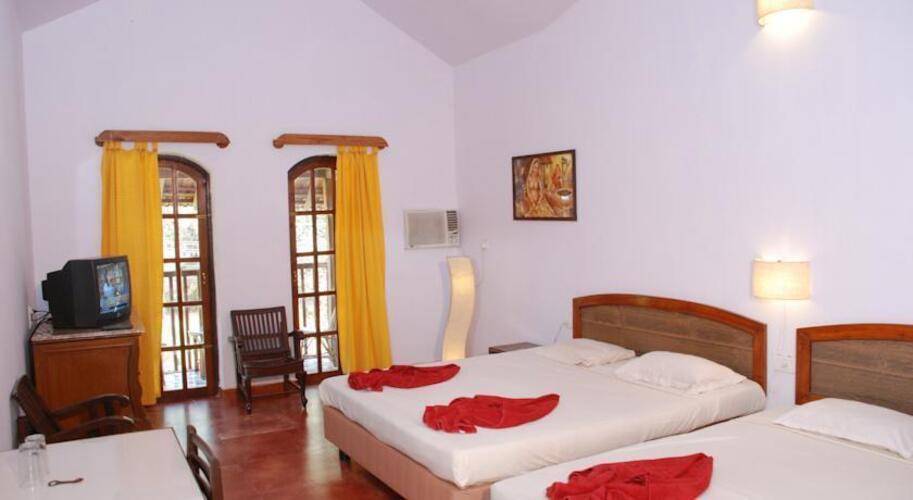 Sea Breeze Inn Resort