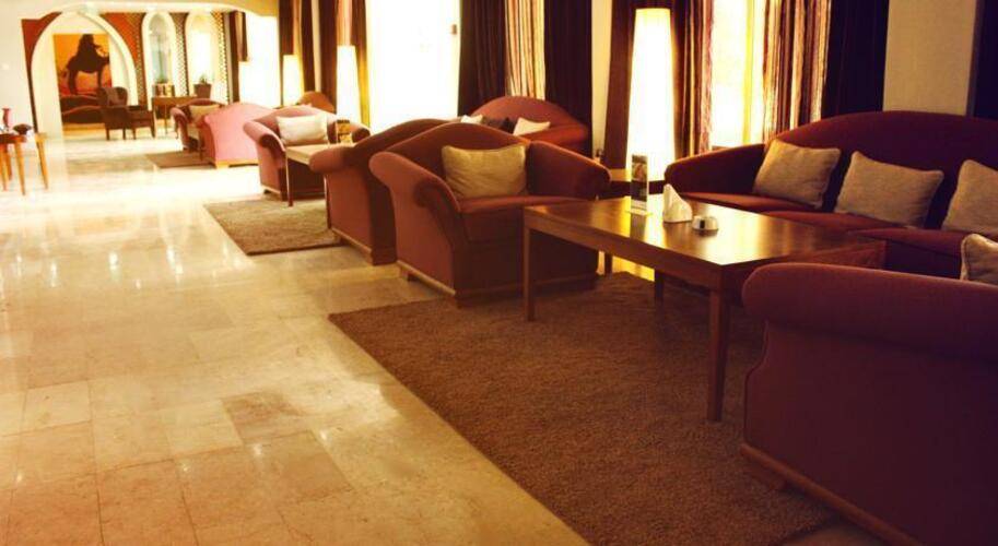 One To One Hotel & Resort Ain Al Fayda