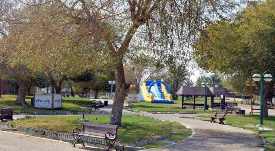 One To One Hotel & Resort Ain Al Fayda