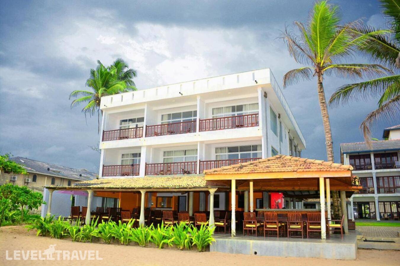 Отель Hikka Bliss (Ex. Ranmal Beach Hotel) — Хиккадува, Шри-Ланка