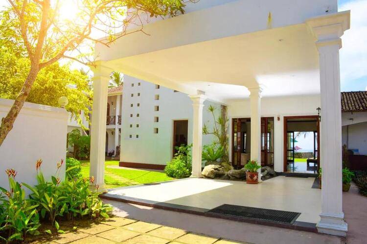 Hikka Bliss (Ex. Ranmal Beach Hotel)