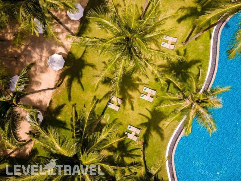 Фотография Outrigger Khao Lak Beach Resort